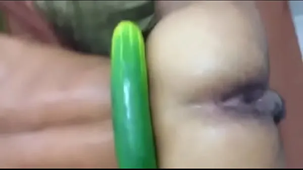 giant cucumber in boyfriend's ass novos clipes