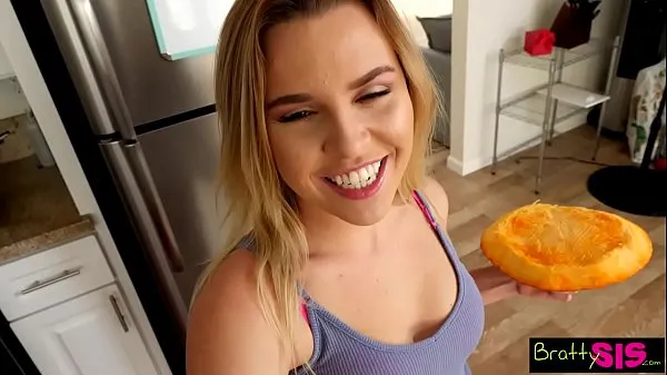 Fresh Stepsis Aubrey catches horny stepbrother fucking the family pumpkin new Clips
