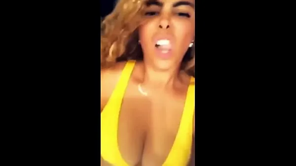 Färska Arab girl looking for a cock on SNAP nya klipp