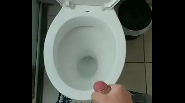 Nové Brand new from SP moaning and cumming in the toilet nové klipy