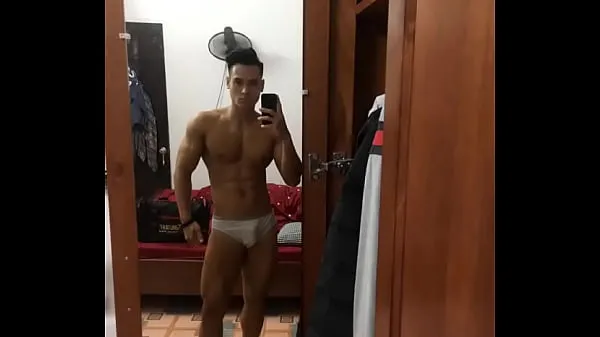 새로운 Vietnamese Handsome Man's Jerking His Cock Off개의 새 클립