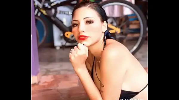 Nuovi Yasmin Putinha di Instagram (Lomotifnuovi clip