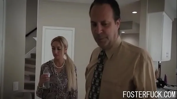 Frisse Foster Parents Screw Teen Daughter nieuwe clips