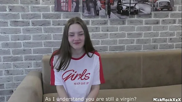 Frisse Smiles when she loses her VIRGINITY ! ( FULL nieuwe clips