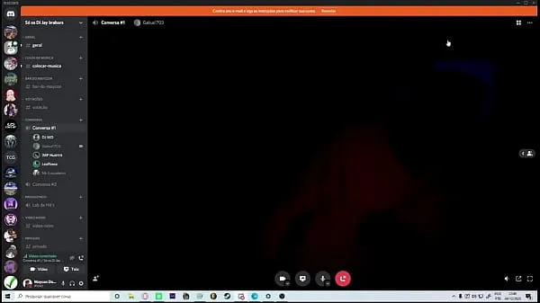 Taze Novinha rabuda mostrou tudo para dançarino na webcam enquanto corno assistia tudo yeni Klipler