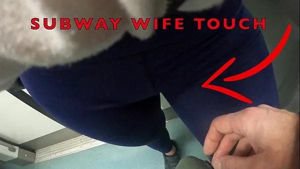 تازہ My Wife Let Older Unknown Man to Touch her Pussy Lips Over her Spandex Leggings in Subway نئے کلپس