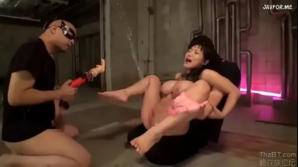Färska Kaho Shibuya Squirts a fountain of liquid as she is tied up and made to cum repeatedly in this Japanese Porn Music Video nya klipp
