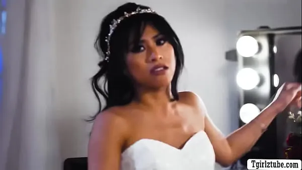 Świeże Asian bride comforted by her shemale bestfriend because her groom did not show that,busty TS licks and fucks her wet pussy so hard nowe klipy