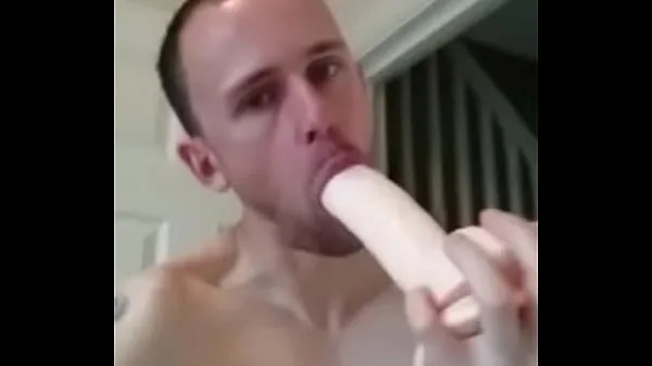 مقاطع جديدة UK fag Mark deepthroats dildo