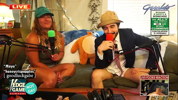 Geraldo's Edge Game Ep. 39: Heatwave Handstuff (feat. Maya "honeycrispapples" Rudolph) (Part 1/2) 08/04/2022 (Co-host Casting Couch) (San Diego Cum Tribute) (LIVE IN PERSON) (FUCK DISCORD!!) (The PREMIER One-Hour Edge Sesh Podcast / Cumcast novos clipes