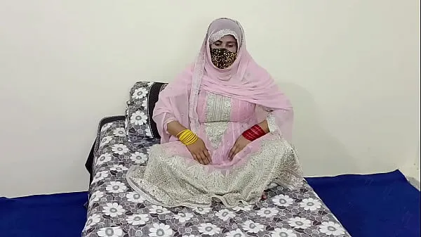 Свежие Пакистанская мусульманская девушка с большими сиськами трахает киску дилдоновые клипы