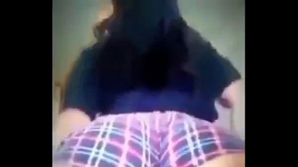 Fresh Thick white girl twerking new Clips
