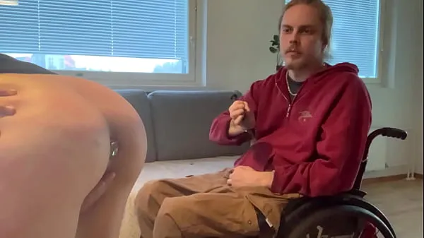 Свежие Disabled wheelchair guy destroys caregiver ass with whip and anal plugновые клипы